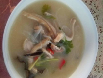 酸辣肚丝汤的做法,传统美味，酸辣适口，制作步骤详解